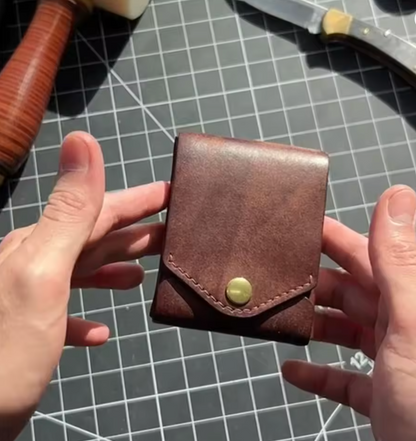 Minimalist Vertical Wallet